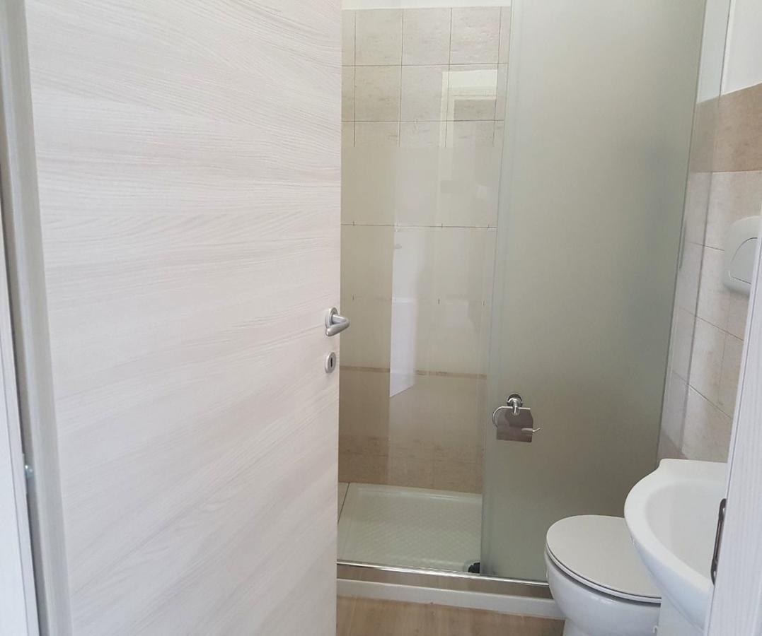 Rivabella Beach Hotel Галиполи Екстериор снимка